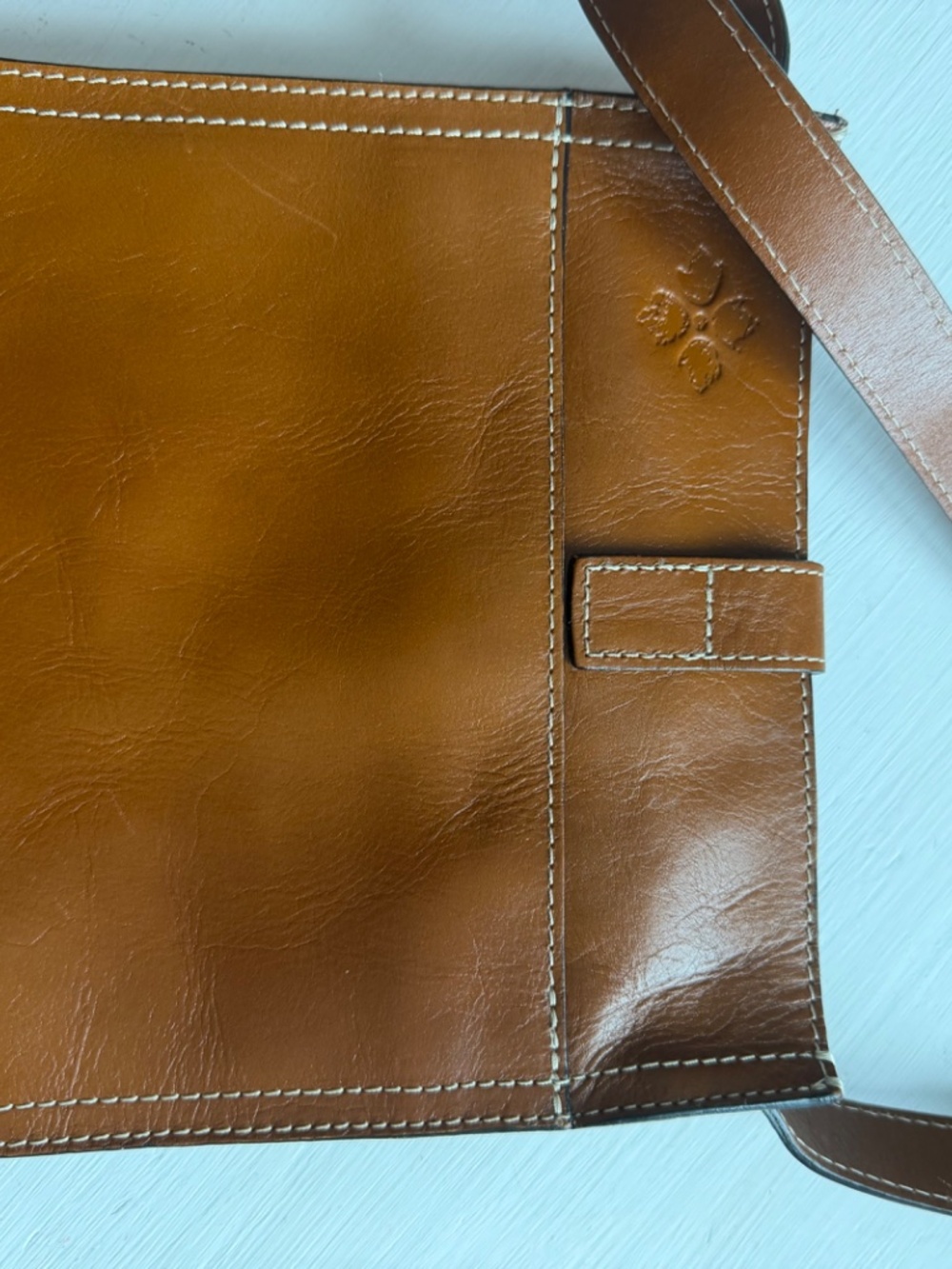 Patricia Nash Genuine Leather Crossbody Bag British Tan Brass Buckle Purse - Picture 3 of 8